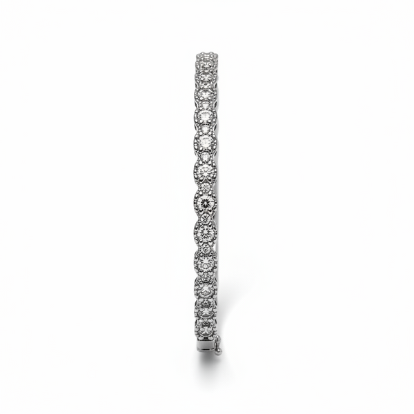 The Aria Scalloped Brilliance Bangle