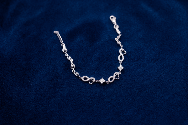 The Amara Infinity Heart Link Bracelet