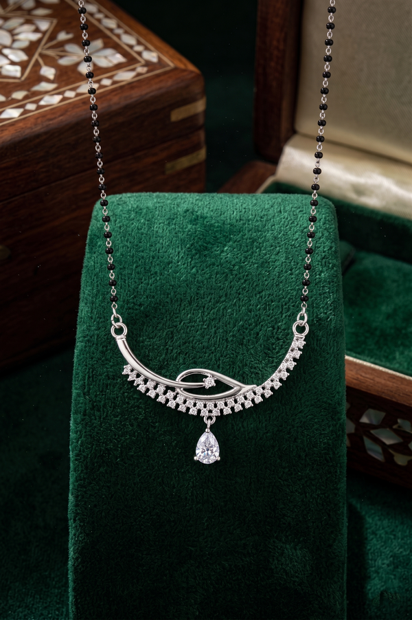The Ethereal Leaf Drop Mangalsutra