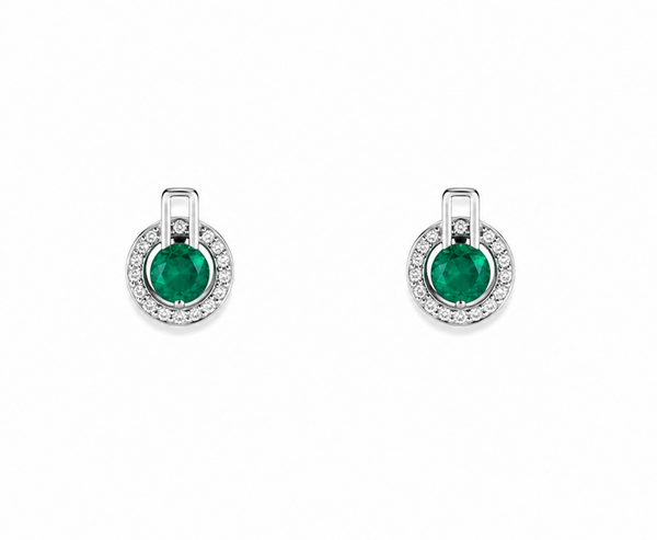 The Radiant Emerald Solitaire Set