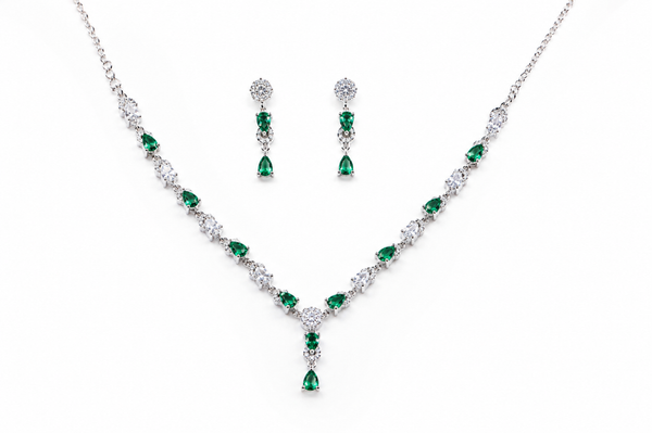 The Emerald Majesty Tear-Drop Necklace Set