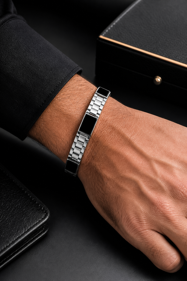 The Obsidian Pillar Oyster Link Bracelet